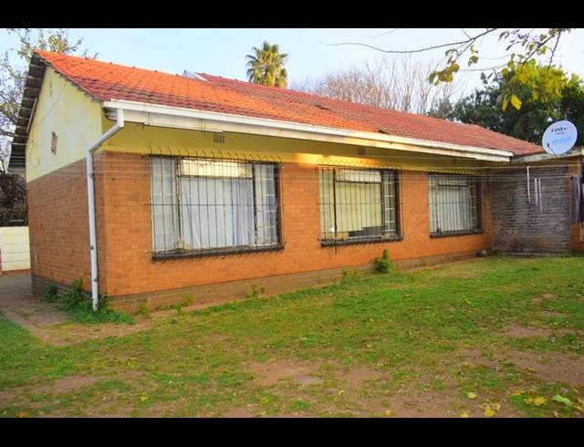 6 BEDROOM HOUSE FOR SALE IN PRIMROSE